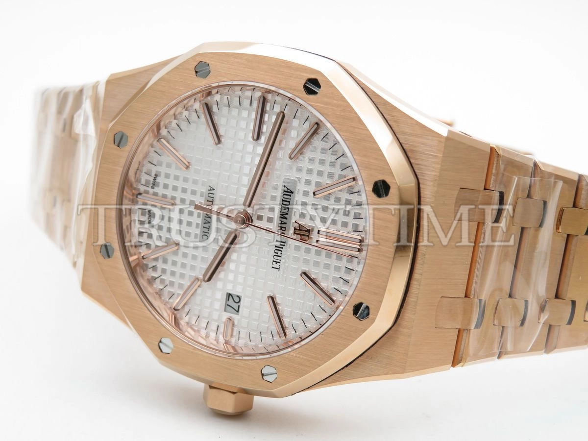Копия часов Audemars Piguet Royal Oak Automatic II 15400OR.OO.1220OR.02