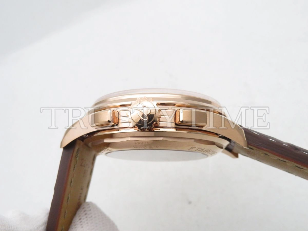 Копия часов Breitling Premier B01 Chronograph 42 RB0118371G1P1