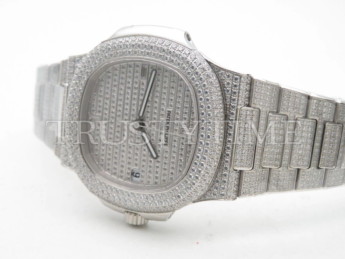 Копия часов Patek Philippe Nautilus 40mm 5719/1G-001