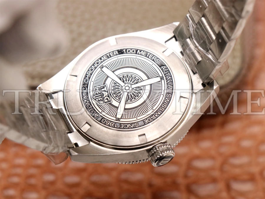 Копия часов Tag Heuer Autavia Isograph Calibre 5 42mm WBE5114.EB0173