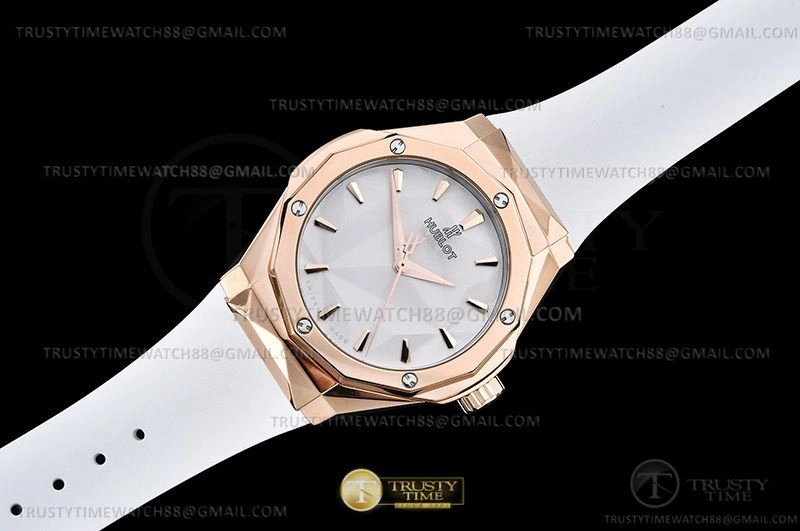 Hublot Classic Fusion Orlinski Titanium Pavé 550.OS.2200.RW.ORL20 Hublot Classic Fusion Orlinski Titanium Pavé 550.OS.2200.RW.ORL20