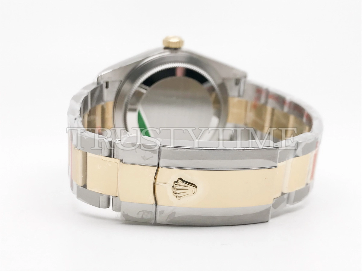 Копия часов Rolex Sky-Dweller 42mm 336933-0001