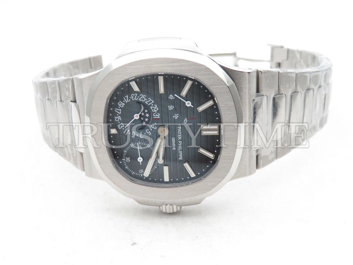 Копия часов Patek Philippe Nautilus Power Reserve Moonphase 40mm 5712/1A-001