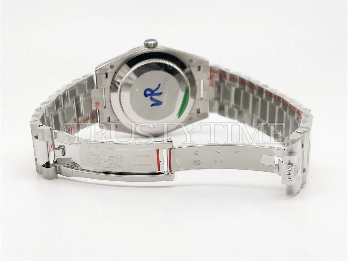 Копия часов Rolex Day-Date 40mm 228239-0006