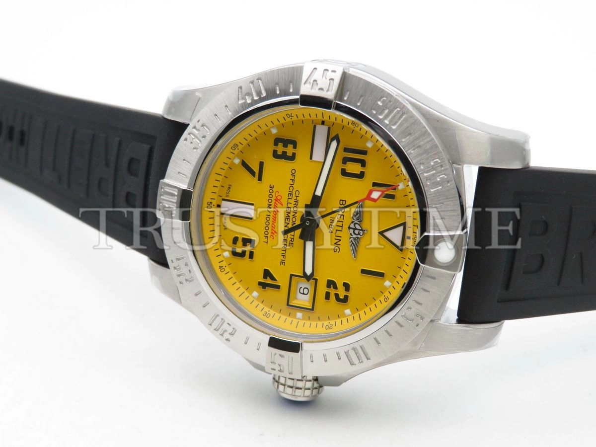 Копия часов Breitling Avenger II Seawolf 45 A17331101I1S1