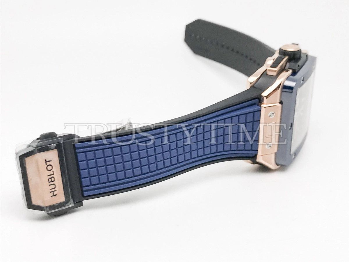 Копия часов Hublot Square Bang Unico King Gold Blue Ceramic 821.OL.5180.RX