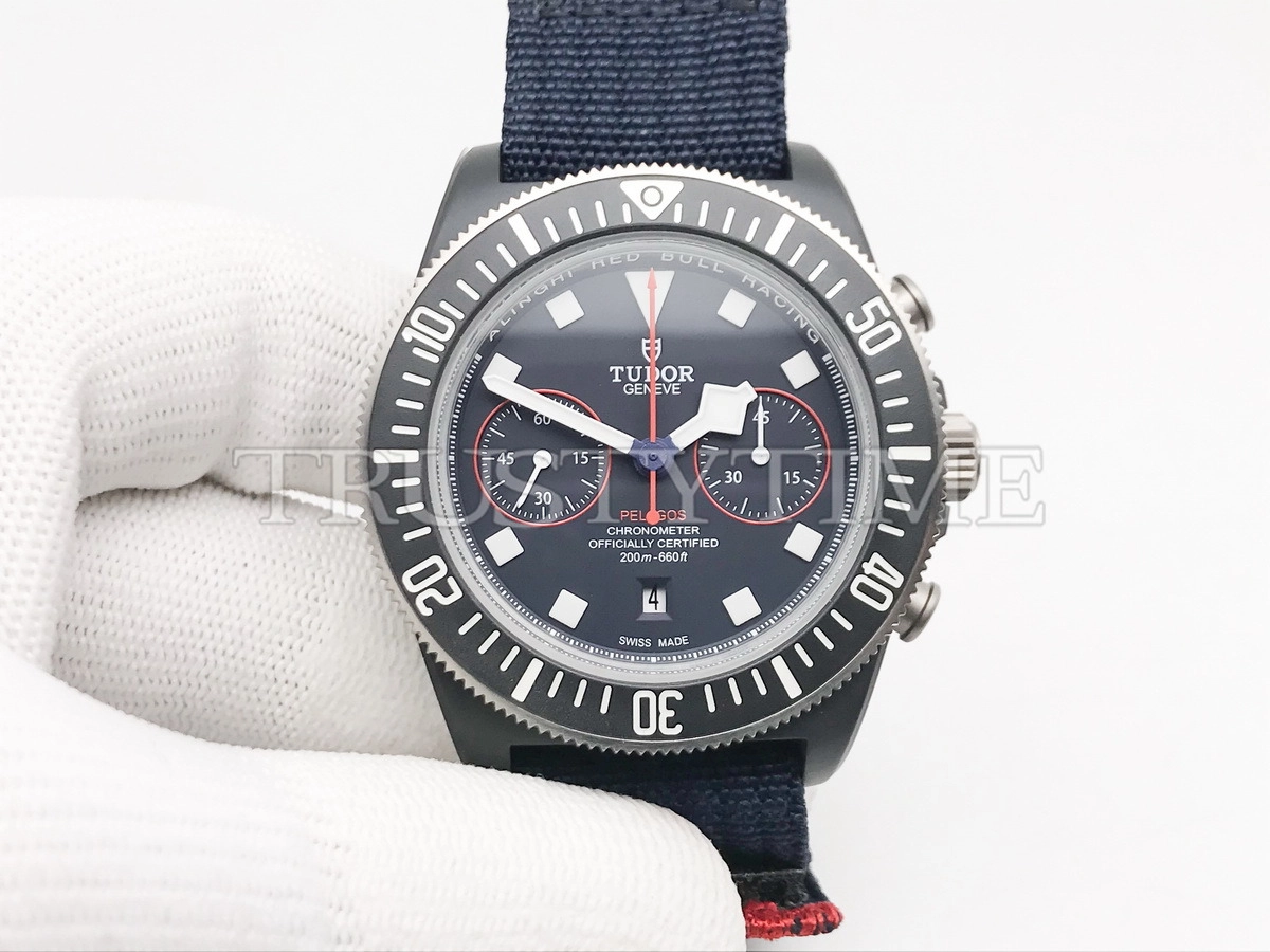 Копия часов Tudor Pelagos FXD Chrono 43mm M25807KN-0001