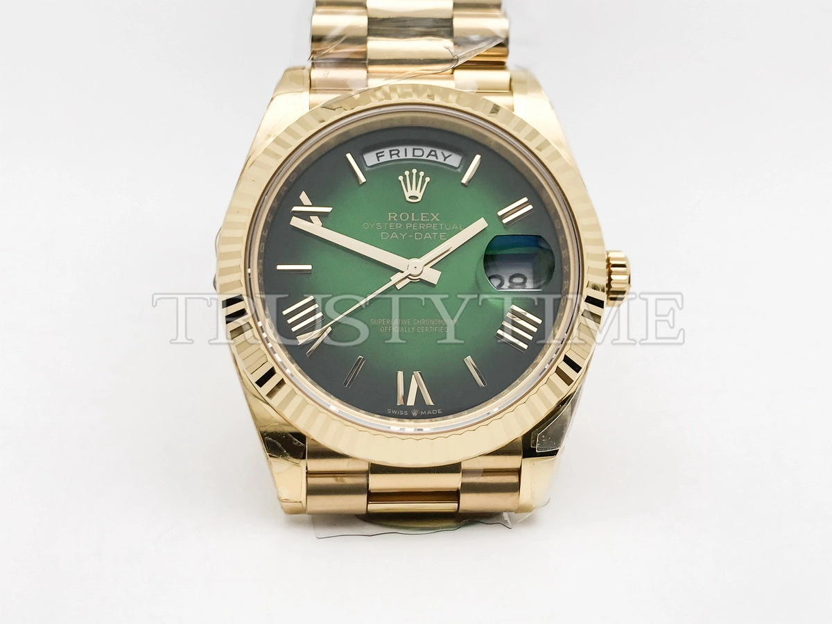 Копия часов Rolex Day-Date 40mm 228238-0069