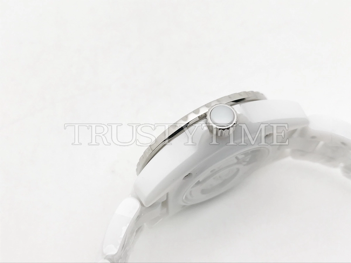 Копия часов Chanel J-12 33 H10472
