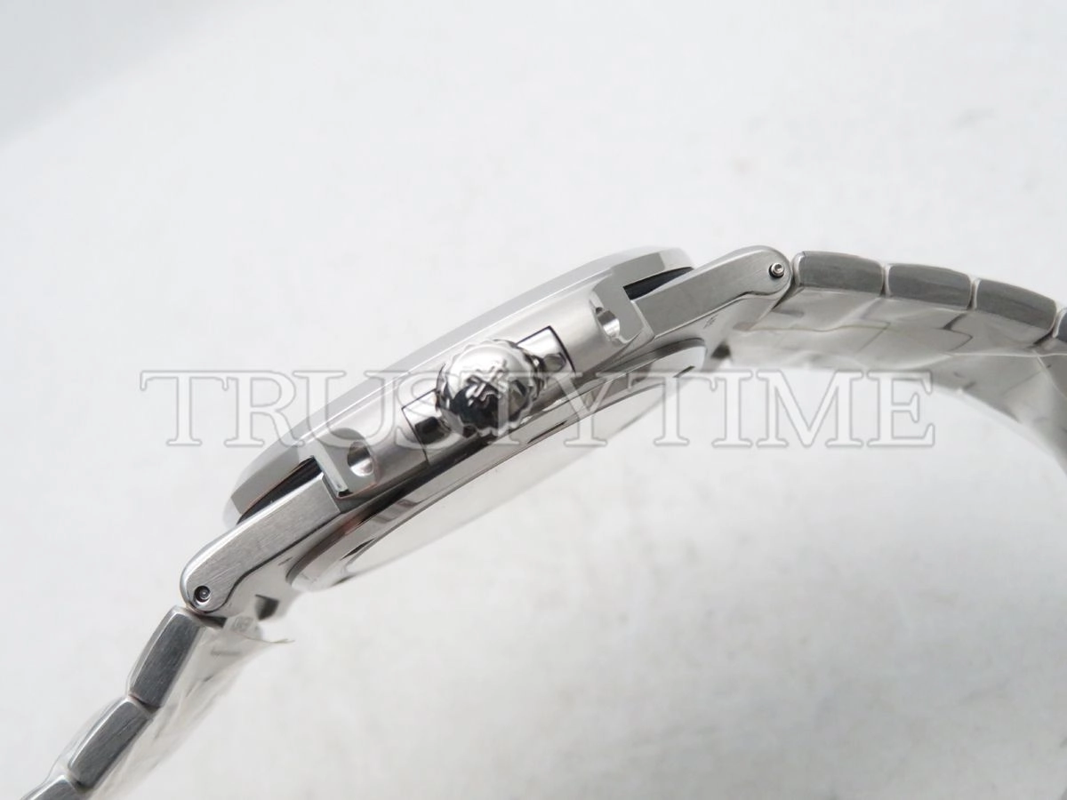 Копия часов Patek Philippe Nautilus 40mm 5713/1G-001
