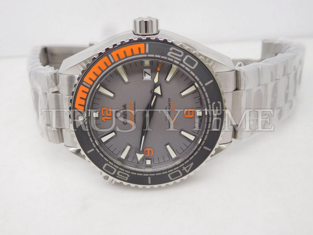 Копия часов Omega Seamaster Planet Ocean 600m Co-axial Chronometer 43,5mm 215.90.44.21.99.001