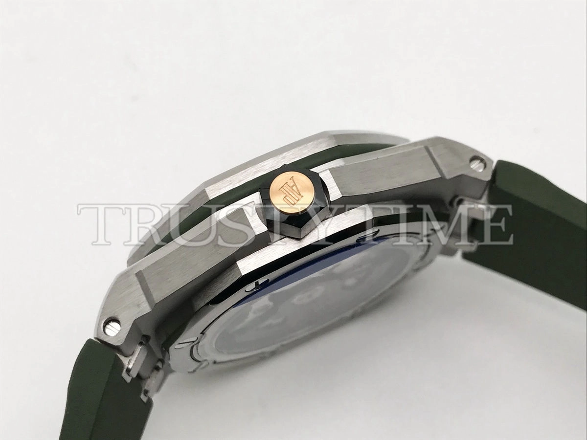 Копия часов Audemars Piguet Royal Oak Offshore Diver 15720ST.OO.A052CA.01