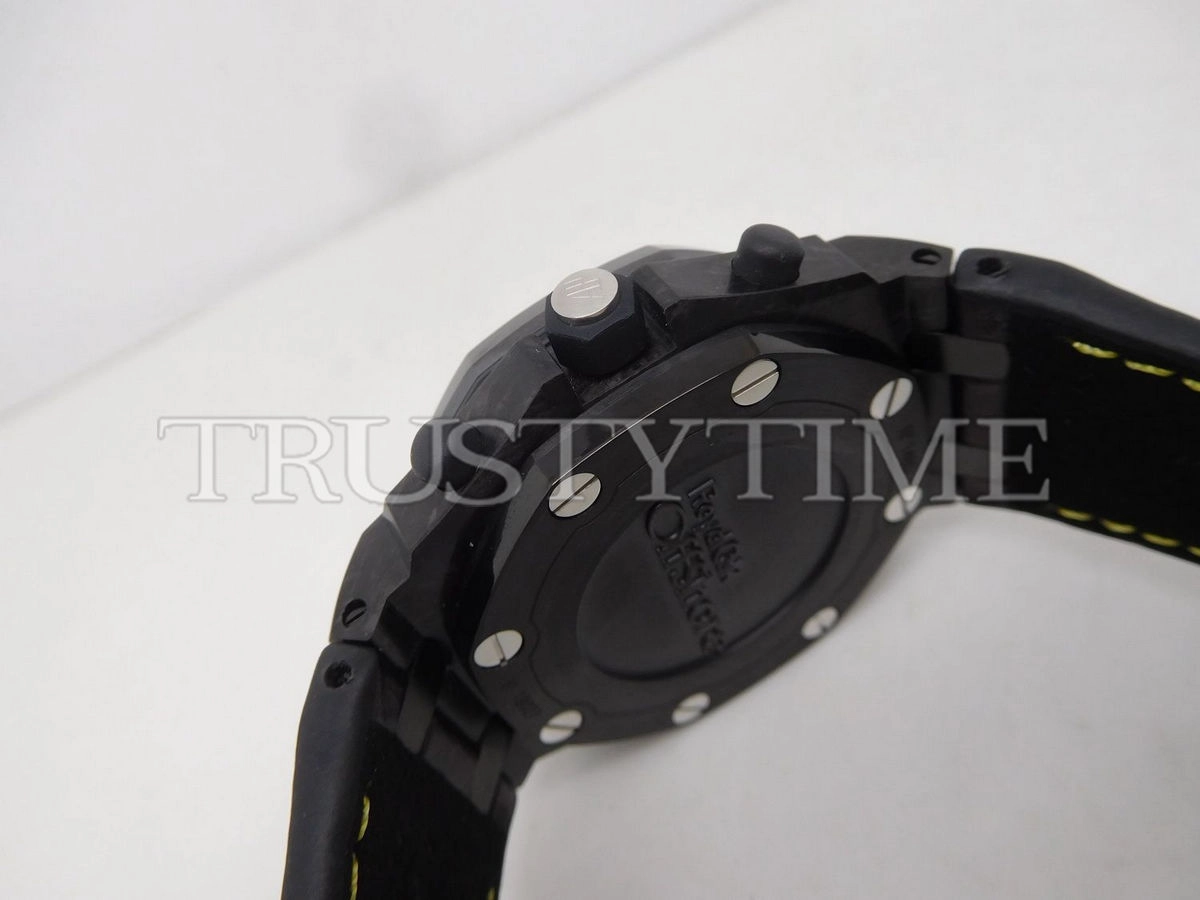 Копия часов Audemars Piguet Royal Oak Offshore BumbleBee Forged Carbon 26176FO.OO.D101CR.02