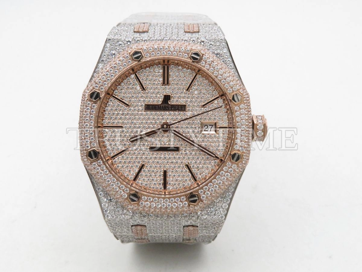 Копия часов Audemars Piguet Royal Oak 15400 Full Diamond
