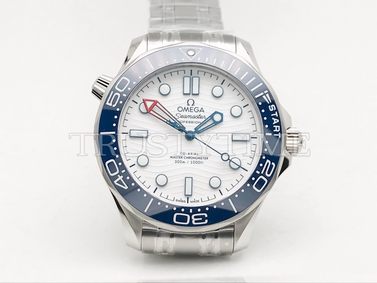 Копия часов Omega Seamaster Diver 300m America’s Cup 42mm 210.30.42.20.04.002