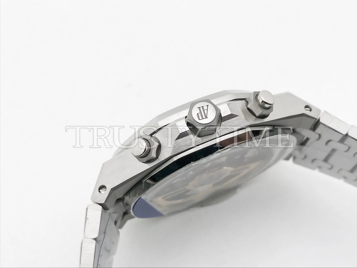Копия часов Audemars Piguet Royal Oak Selfwinding Chronograph 26240ST.OO.1320ST.08