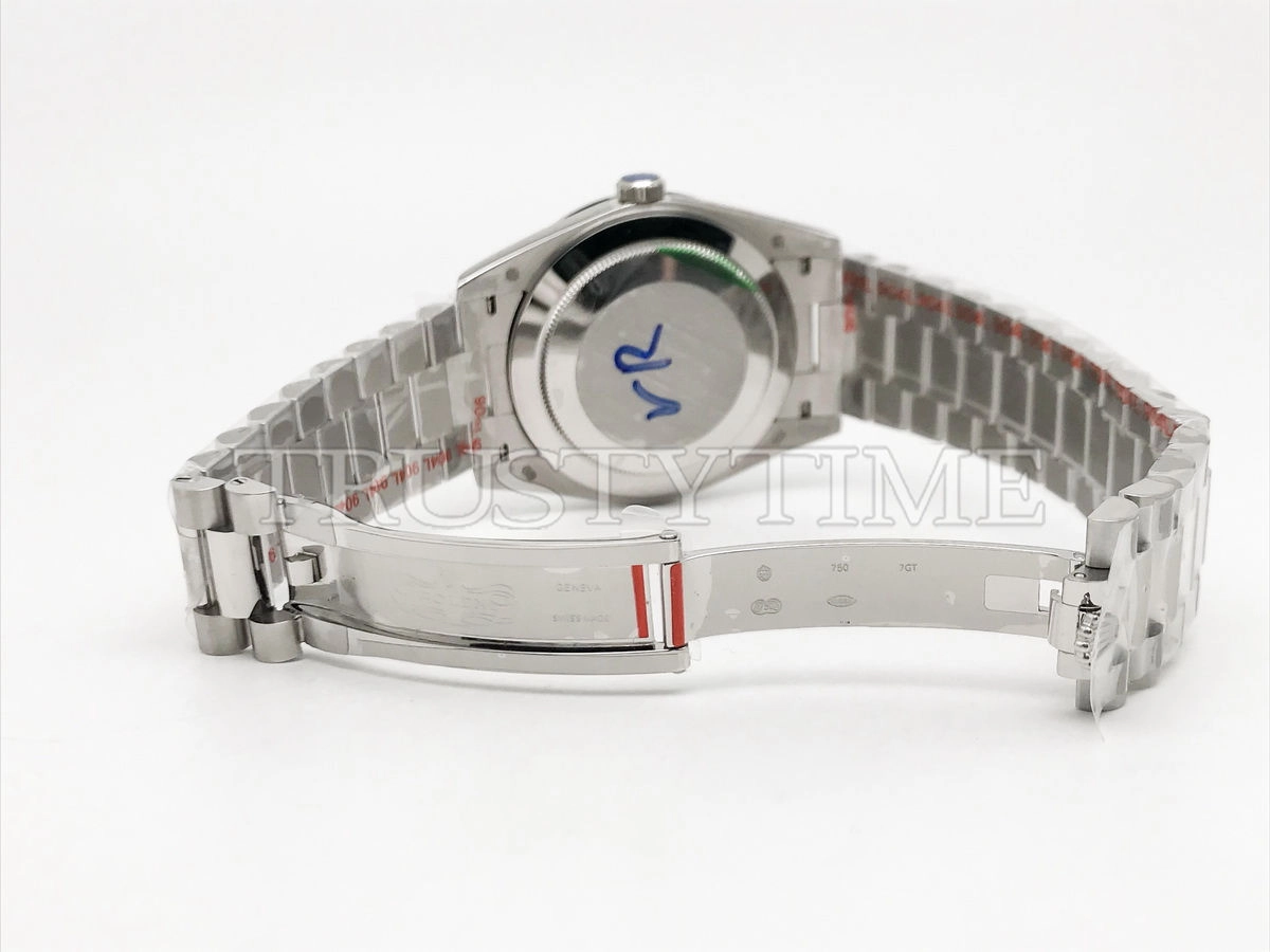 Копия часов Rolex Day-Date 40mm 228239-0002