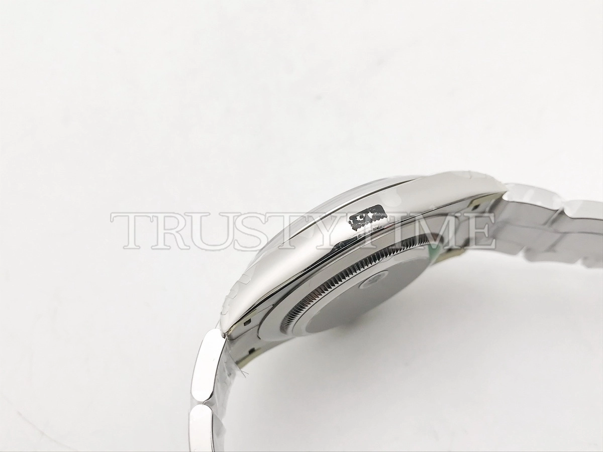 Копия часов Rolex Oyster Perpetual 41mm 134300-0009