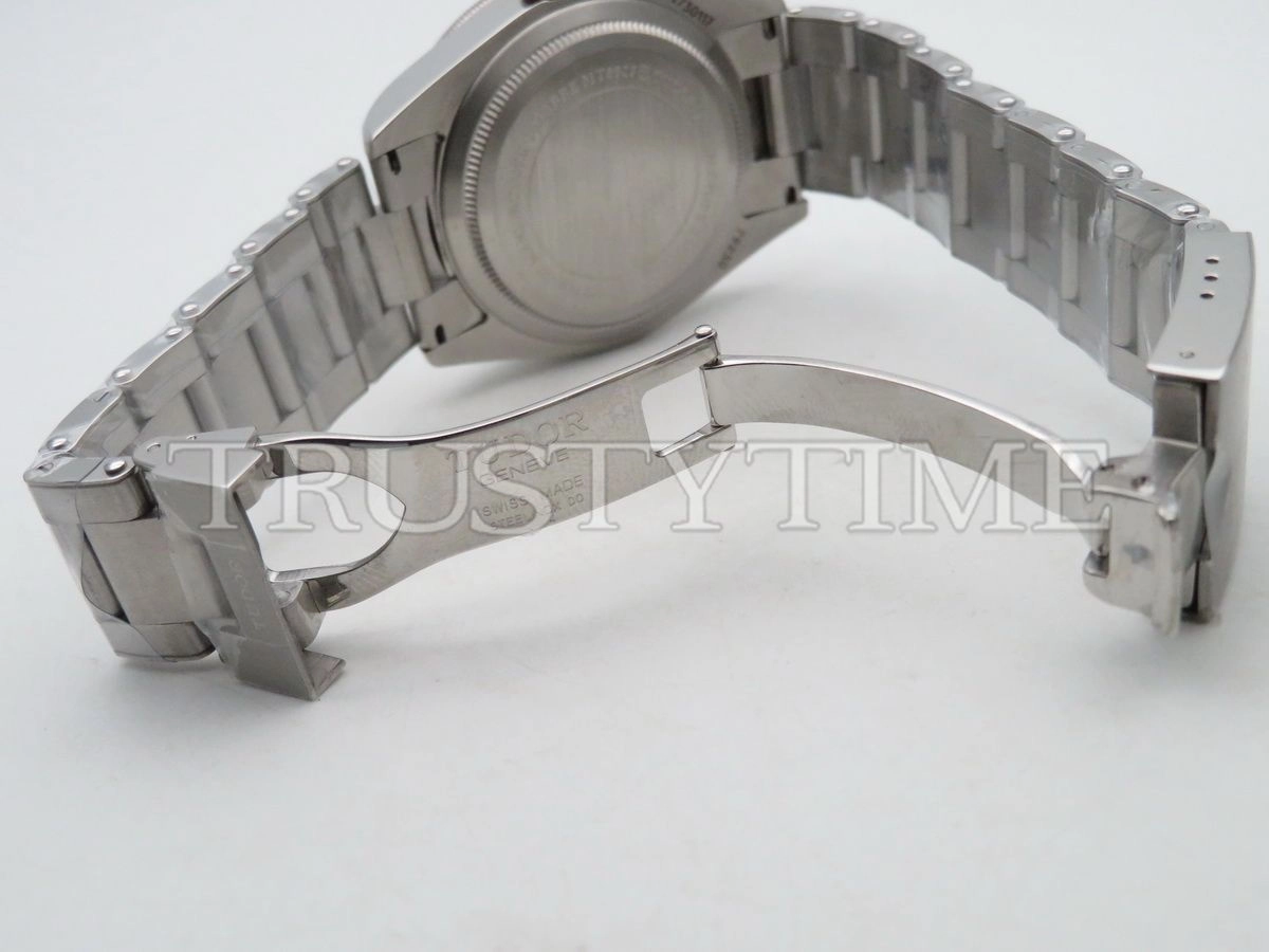Копия часов Tudor Heritage Black Bay 41mm M79230R-0012