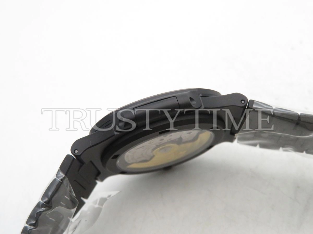 Копия часов Patek Philippe Nautilus MAD Paris Custom 40mm 5711