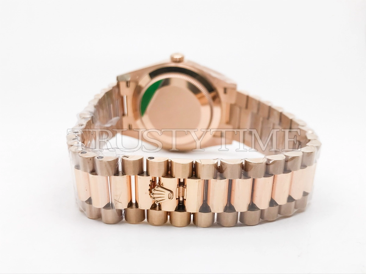 Копия часов Rolex Day-Date 40mm 228235-0004