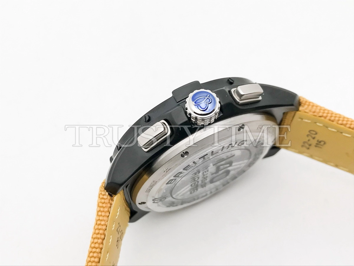 Копия часов Breitling Aneger B01 Chronograph 44 Night Mission SB0147101I1X1