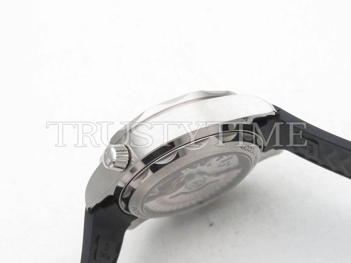 Копия часов Omega Seamaster Diver 300m Co‑Axial Master Chronometer Chronograph 44mm 210.32.44.51.01.001