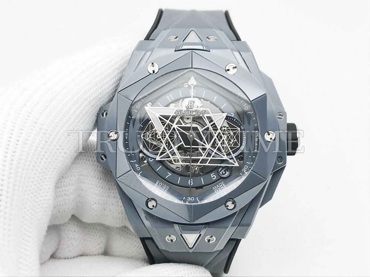 Копия часов Hublot Big Bang Sang Bleu II 45mm 418.FX.8007.RX.MXM21