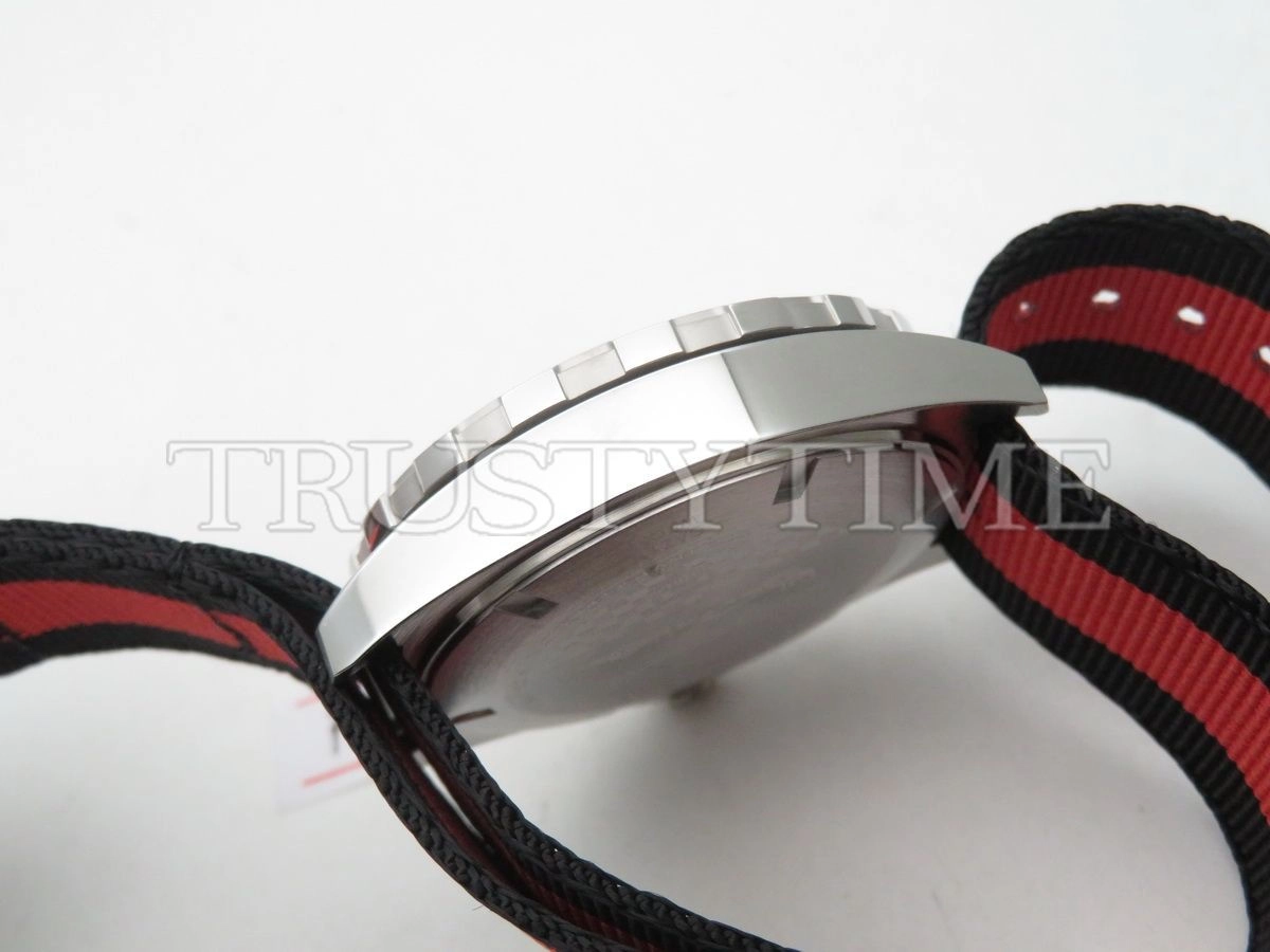 Копия часов Tag Heuer Formula 1 Chronograph Quartz 43mm CAZ1112.FC8188