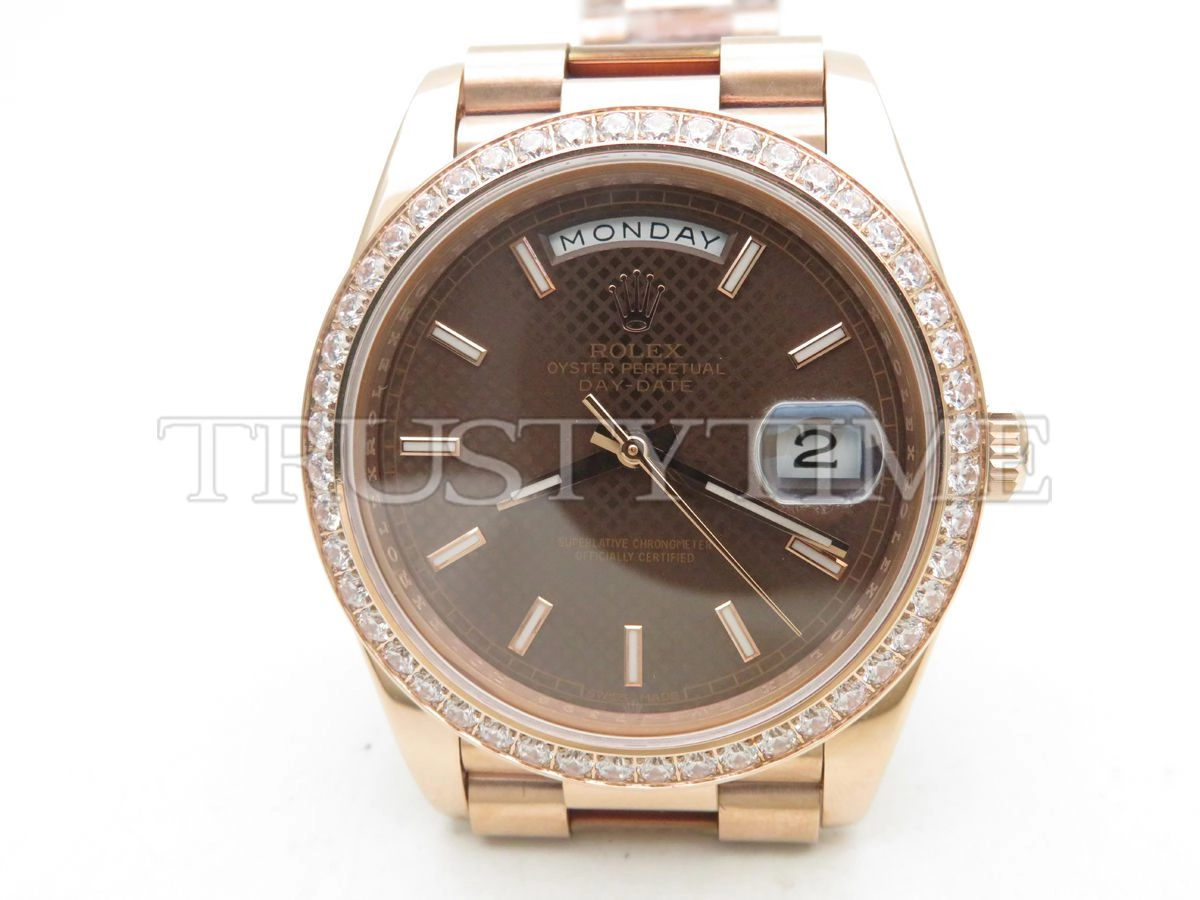 Копия часов Rolex Day-Date 40mm 228345RBR-0005
