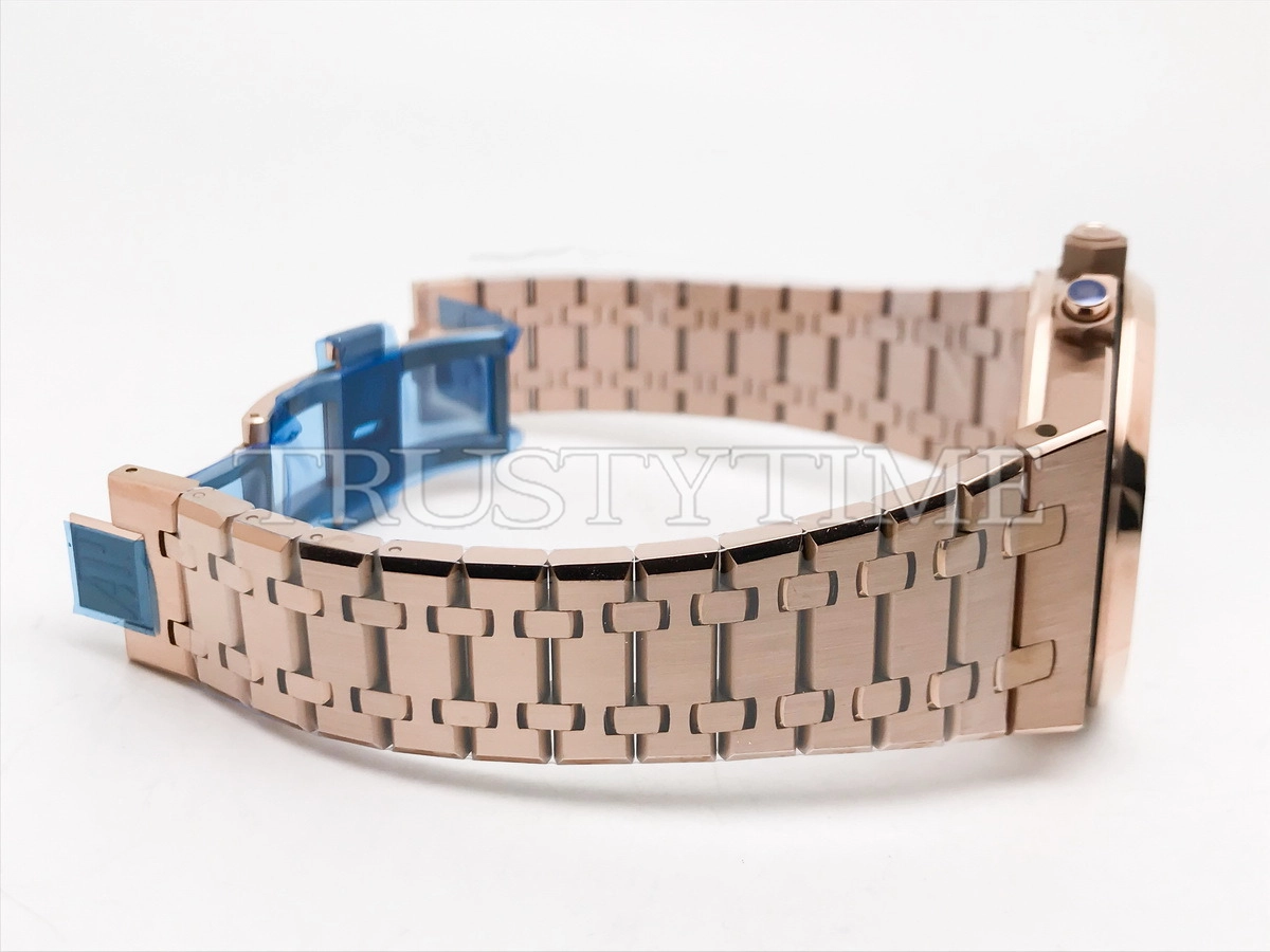 Копия часов Audemars Piguet Royal Oak Selfwinding Chronograph 26331OR.OO.1220OR.02
