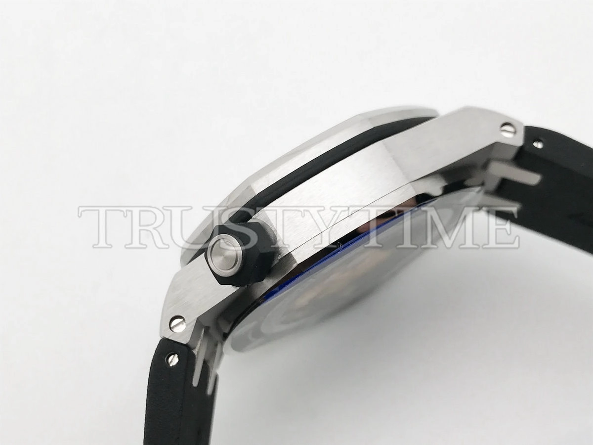 Копия часов Audemars Piguet Royal Oak Offshore Diver 15710ST.OO.A002CA.01