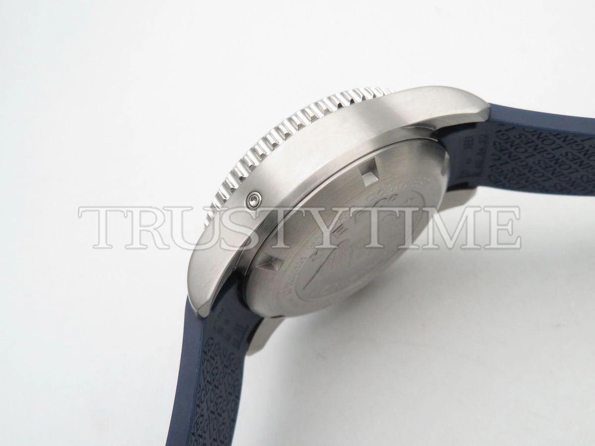 Копия часов Longines Sport Hydroconquest Automatic Chronograph 43mm L3.883.4.96.9