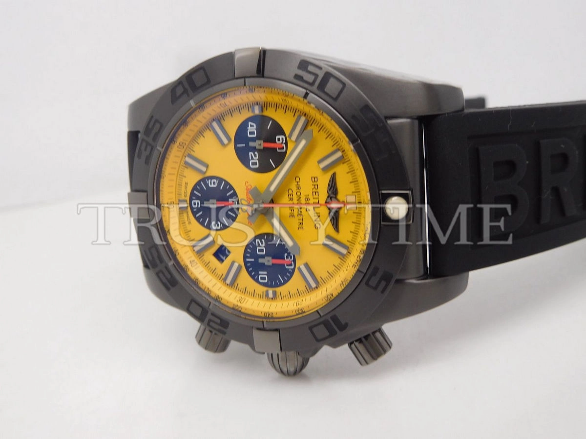 Копия часов Breitling Chronomat Blacksteel 44 MB0111C3/I531/262S/M20DSA.2