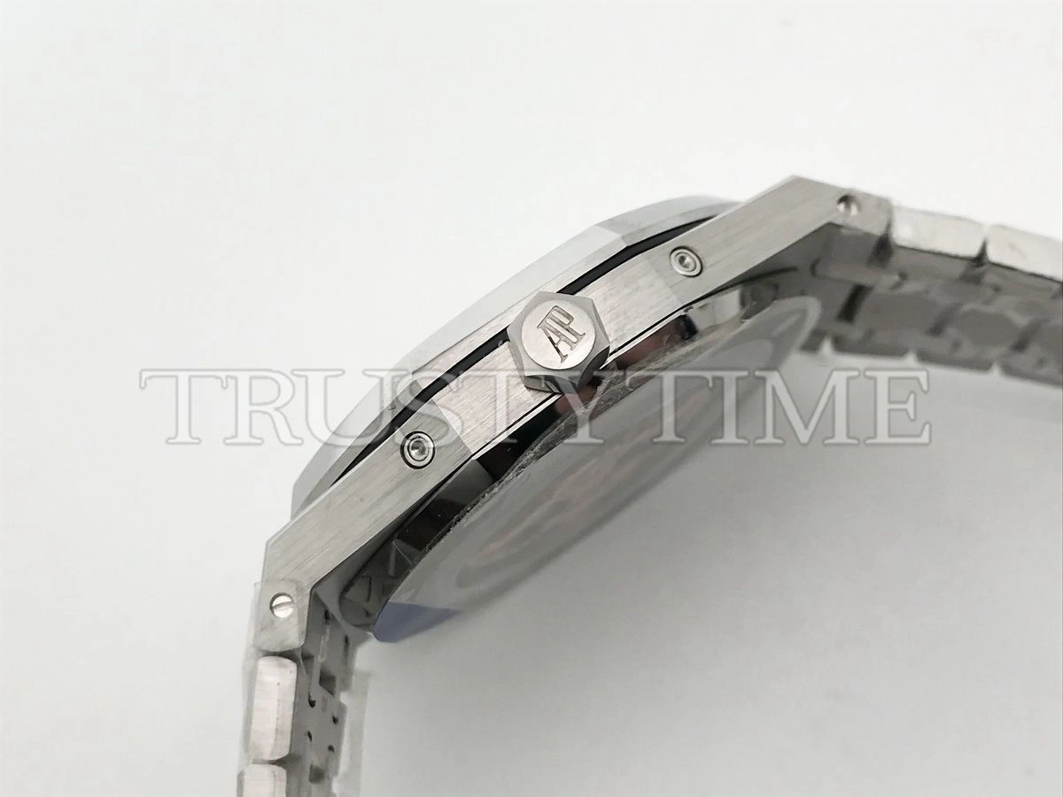 Копия часов Audemars Piguet Royal Oak Perpetual Calendar 26597PT.OO.1220PT.01