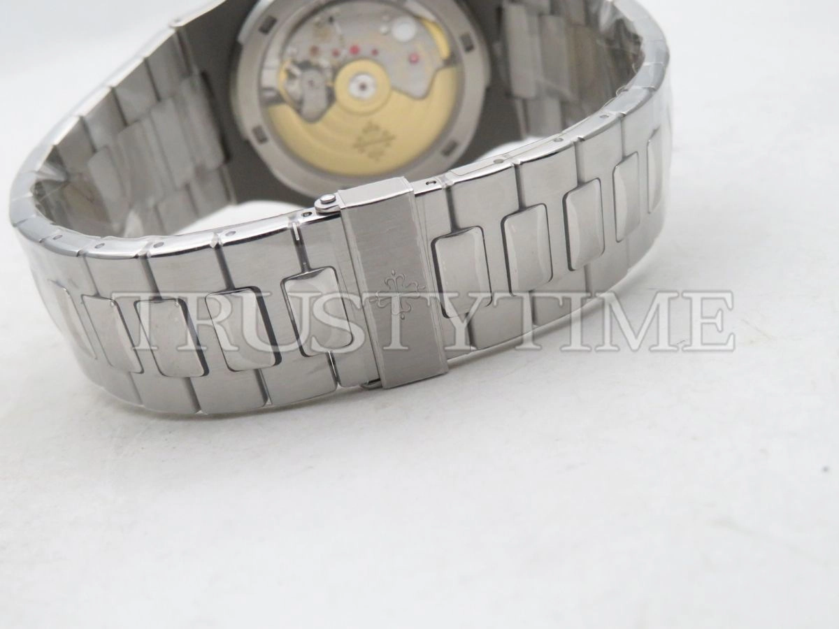 Копия часов Patek Philippe Nautilus 40mm 5711-1A-014