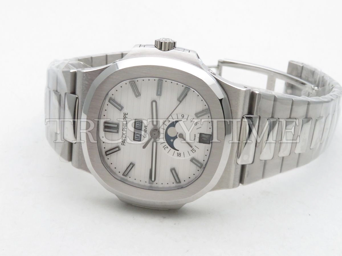 Копия часов Patek Philippe Nautilus Annual Calendar 40,5mm 5726/1A-010