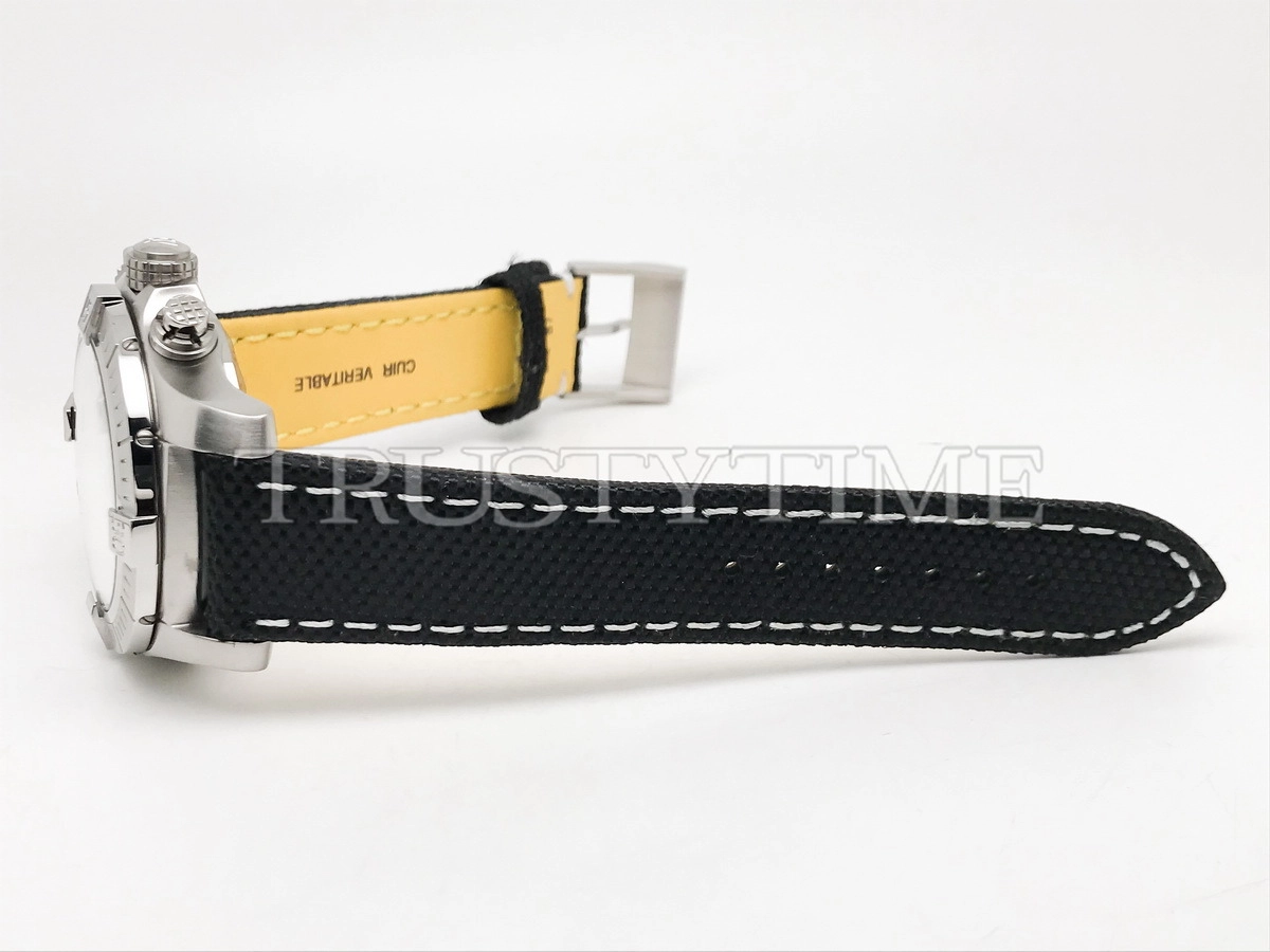 Копия часов Breitling Avenger Chronograph 45 A13317101B1X1