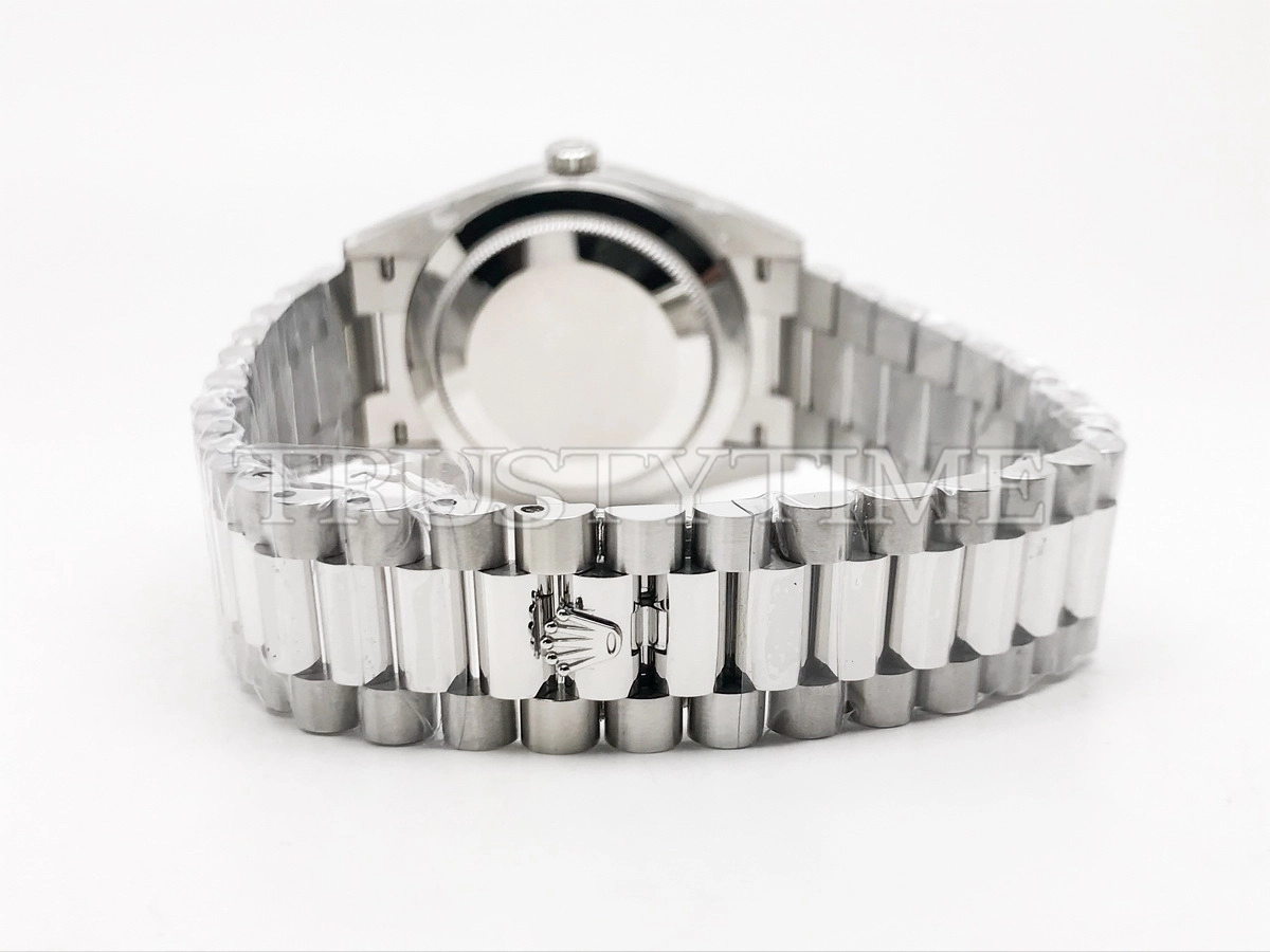 Копия часов Rolex Day-Date 40mm 228239-0007