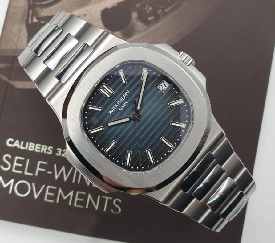 BBF Nautilus 5711: сравнение старой и новой версий