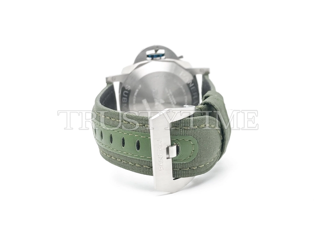 Копия часов Panerai Submersible QuarantaQuattro eSteel™ Verde Smeraldo 44mm PAM01287