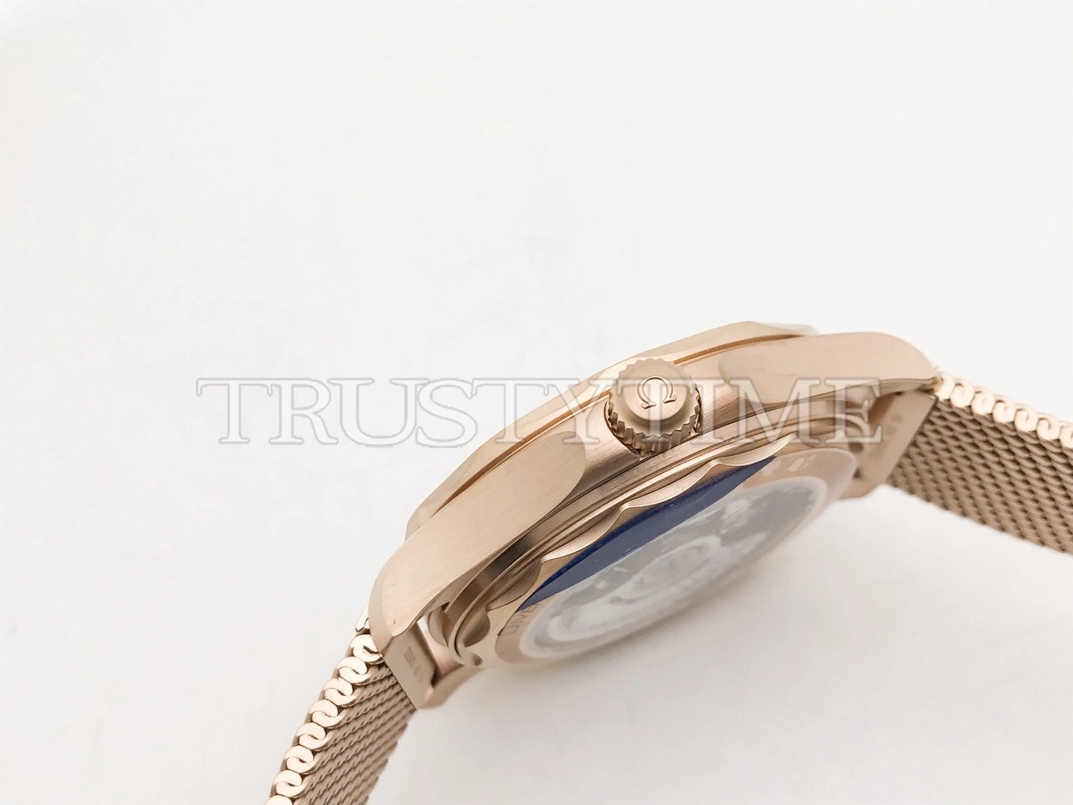 Копия часов Omega Seamaster Diver 300 Co-axial Master Chronometer 42mm 210.90.42.20.01.003