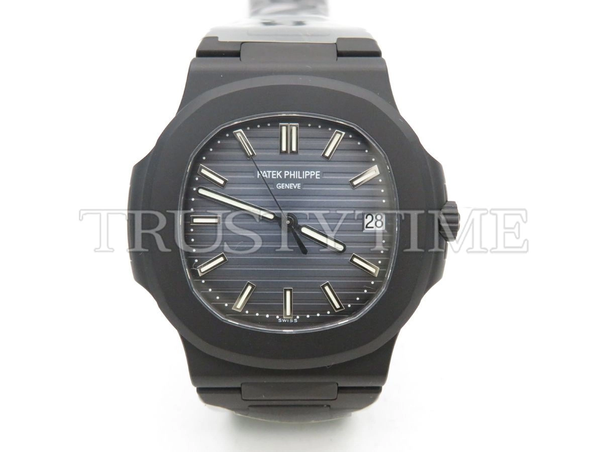 Копия часов Patek Philippe Nautilus MAD Paris Custom 40mm 5711