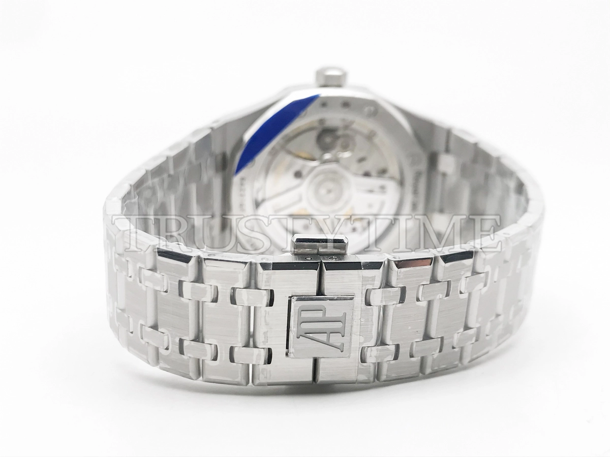 Копия часов Audemars Piguet Royal Oak Ice Blue Baguette Dial Limited Edition 15510BC.OO.1320BC.01