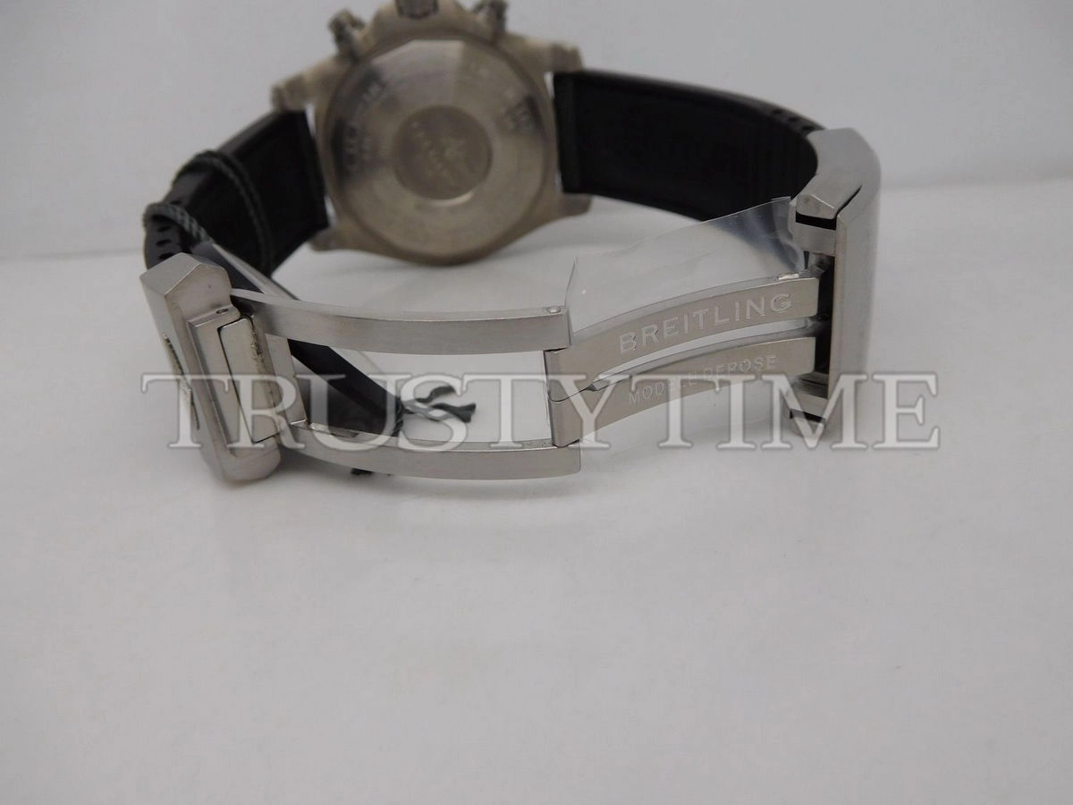 Копия часов Breitling Avenger Bandit Chronograph 45 A1338111/F564/109W/A20BA.1