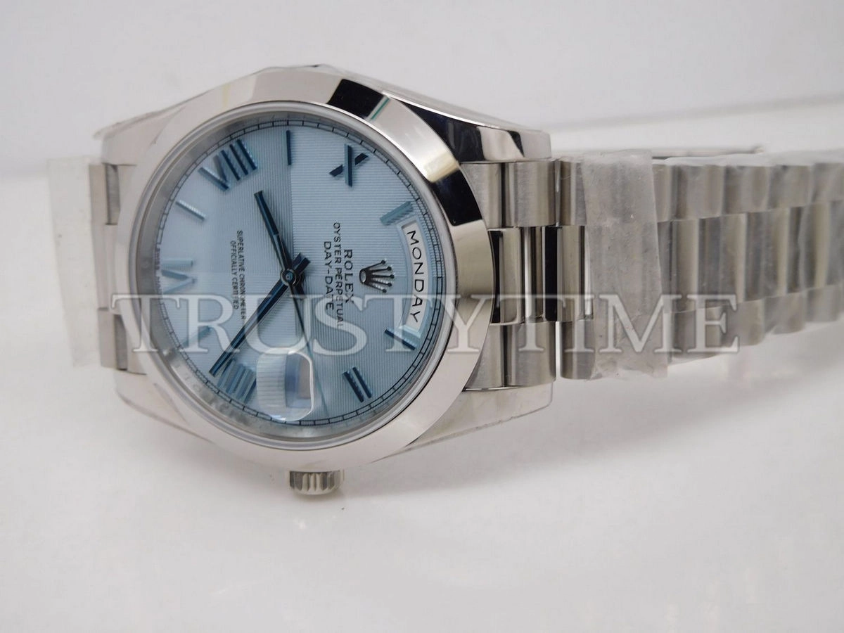 Копия часов Rolex Day-Date 40mm 228206-0001