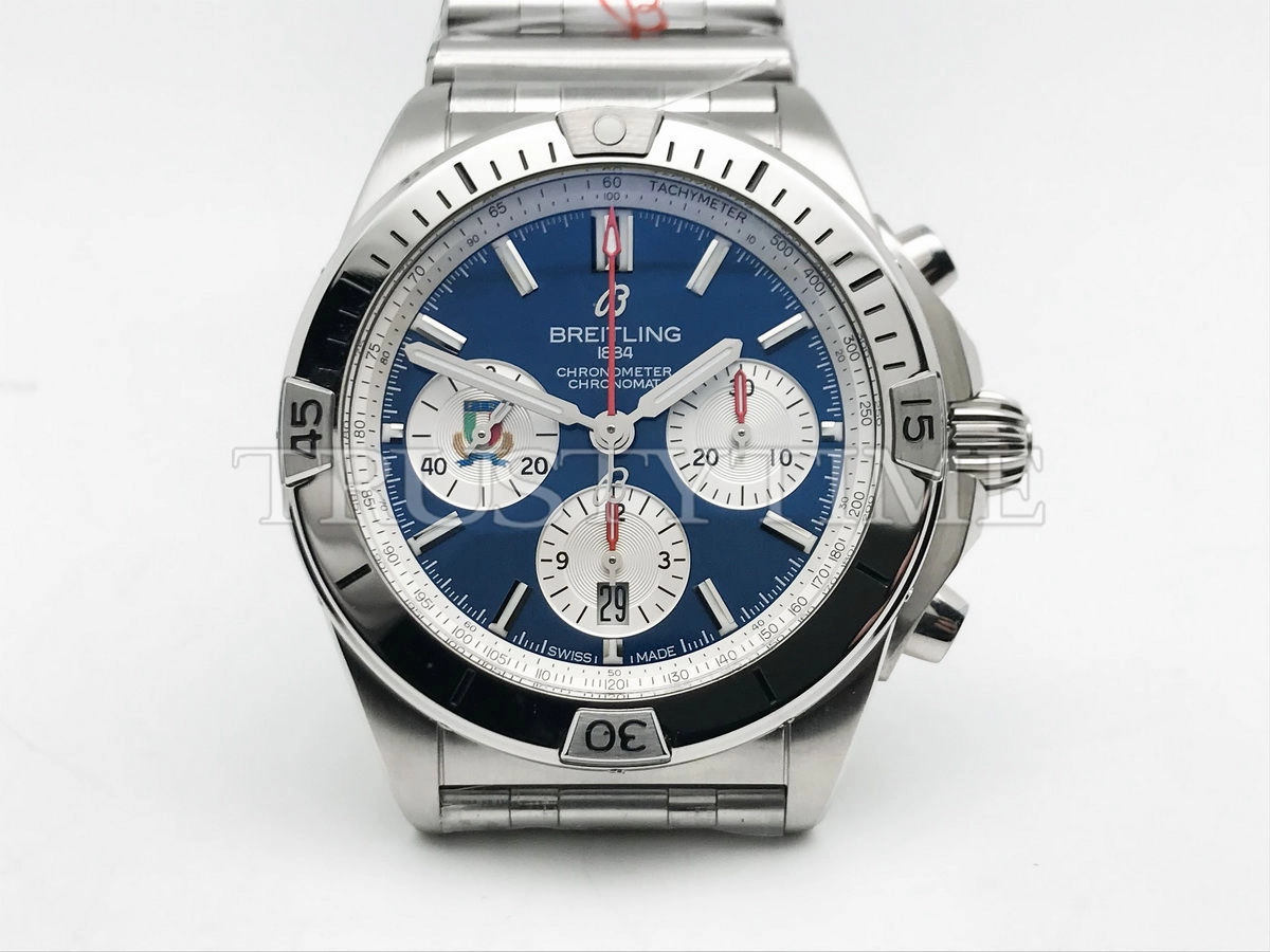 Копия часов Breitling Chronomat B01 42 Six Nations Italy AB0134A41C1A1