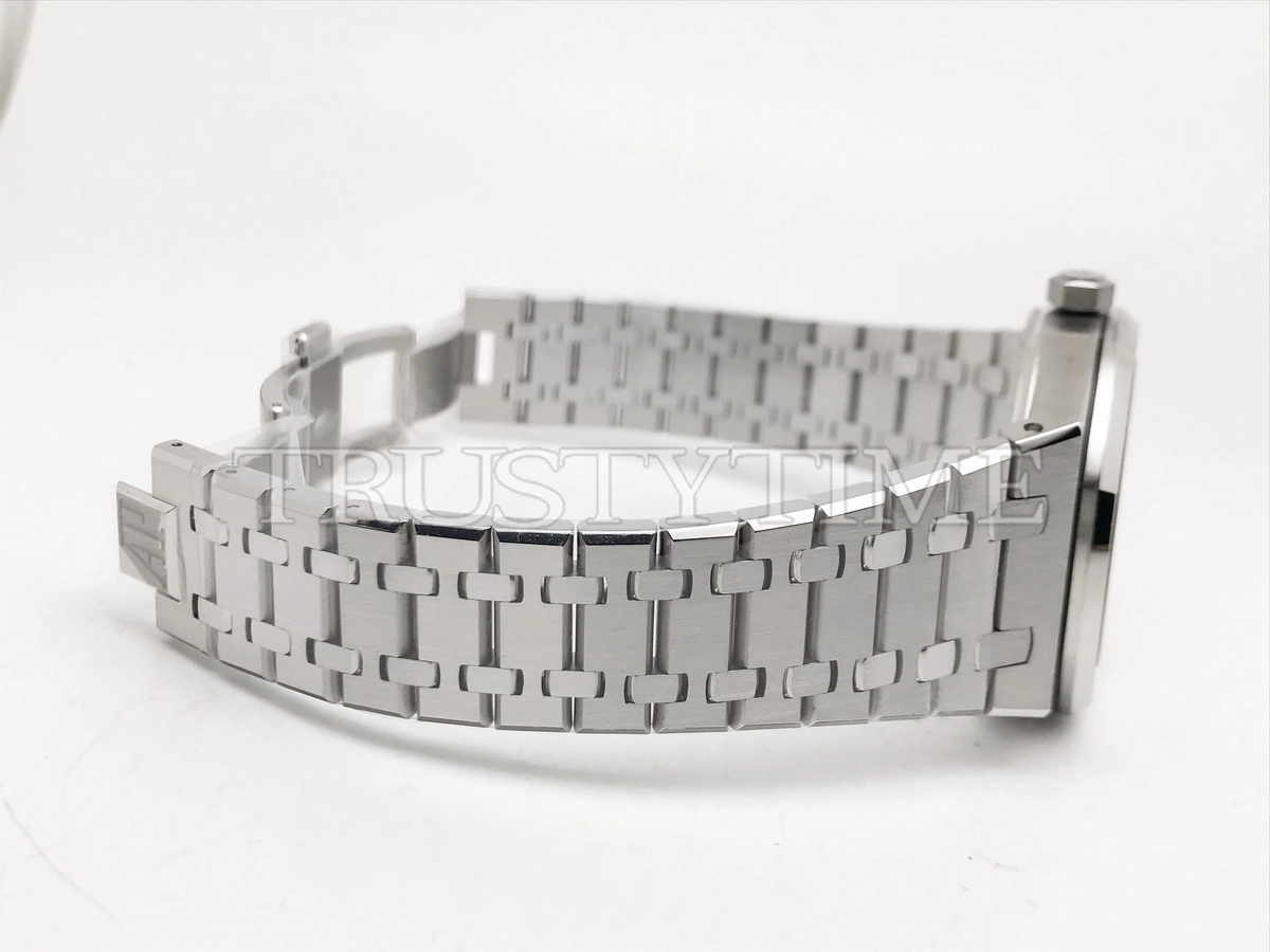Копия часов Audemars Piguet Royal Oak Selfwinding II 15500ST.OO.1220ST.03