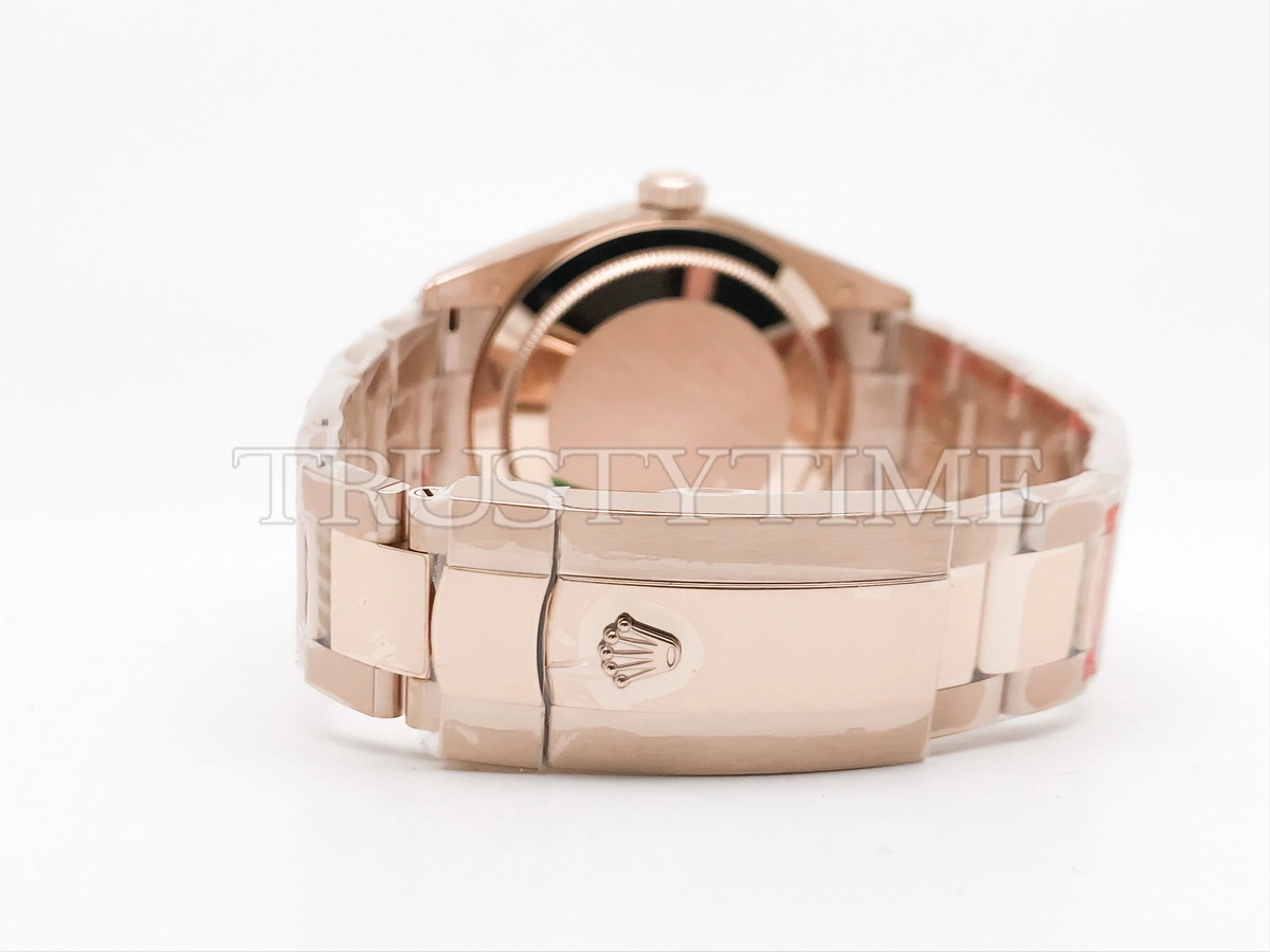 Копия часов Rolex Sky-Dweller 42mm 336935-0003