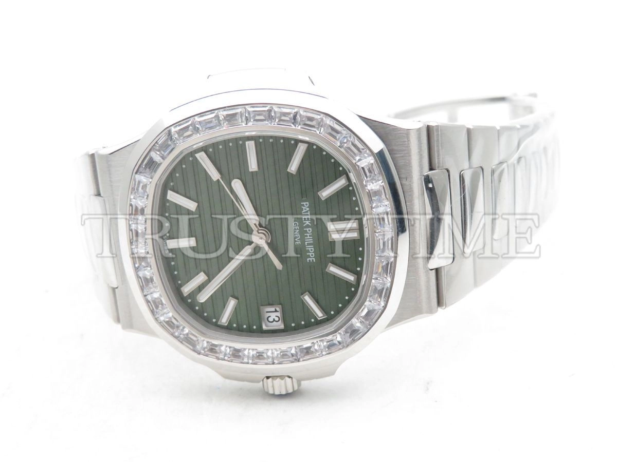 Копия часов Patek Philippe Nautilus 40mm 5711/1300A-001